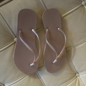 Havaiana's Pink Flip Flop - Size 8